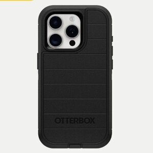 OtterBox Defender Series Pro Case Black Phone 15 Pro
